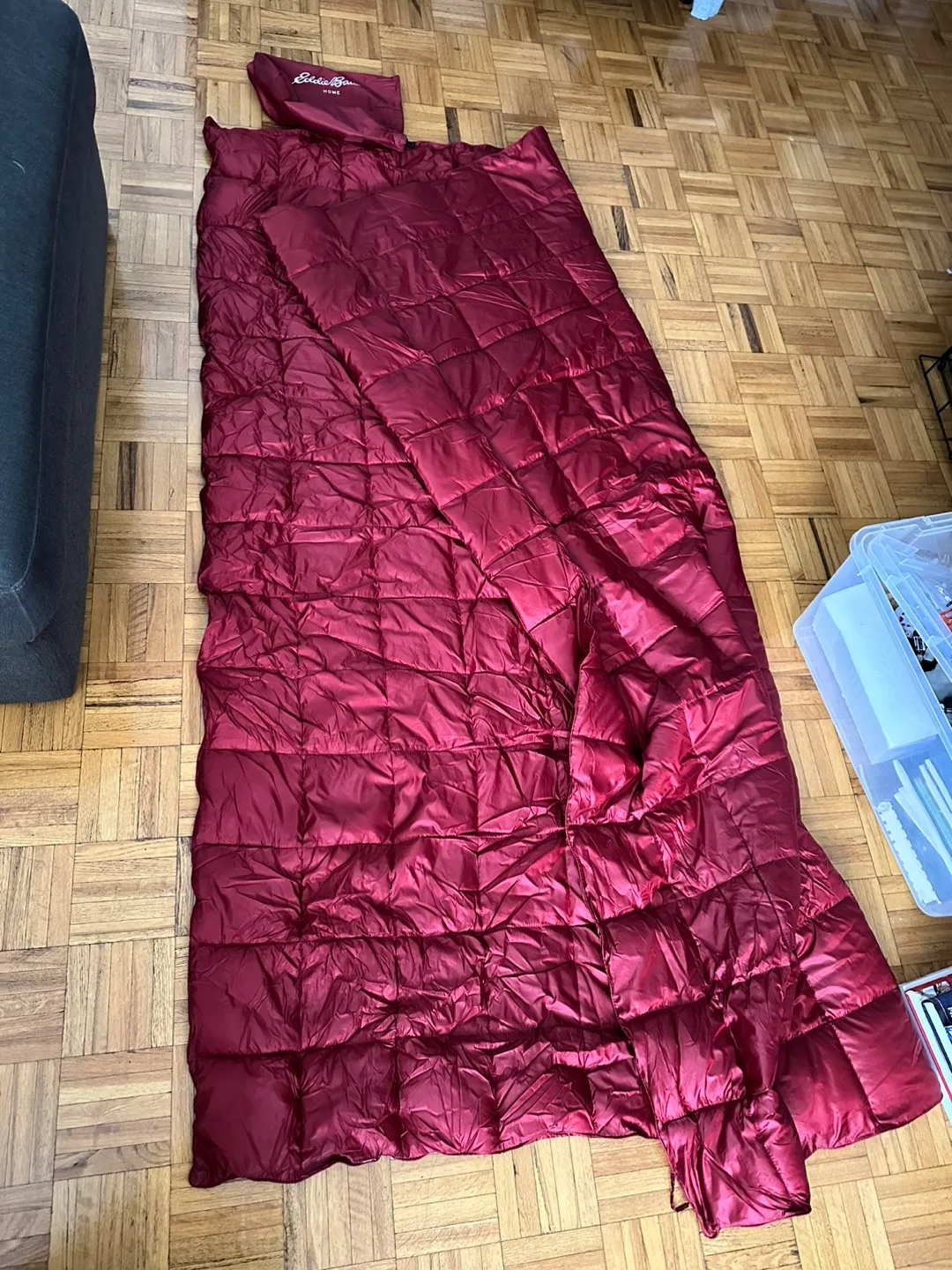 🇨🇦 Eddie Bauer Home light weight Throw Blanket thumbnail