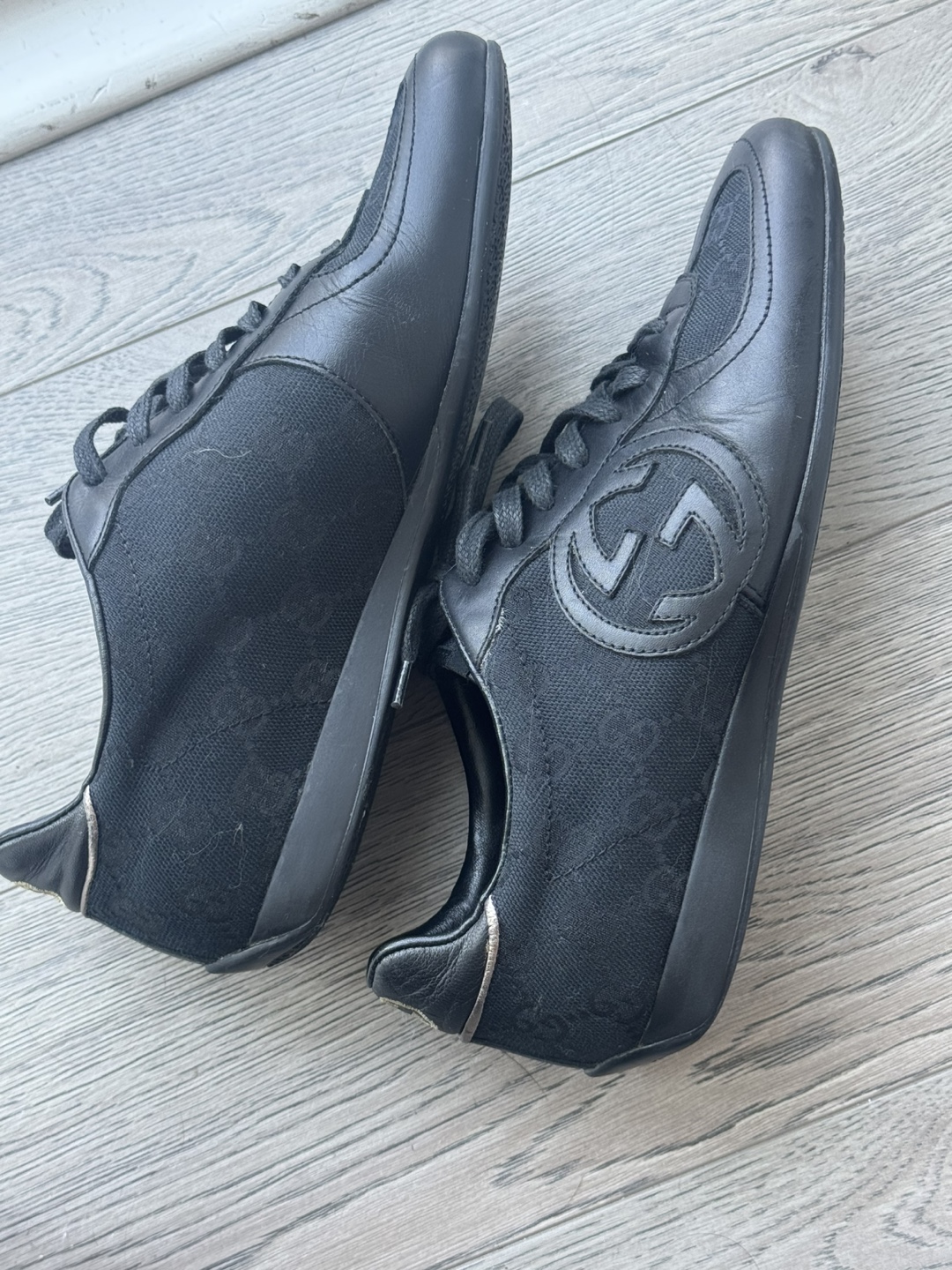 Gucci Black Sneakers - photo 3