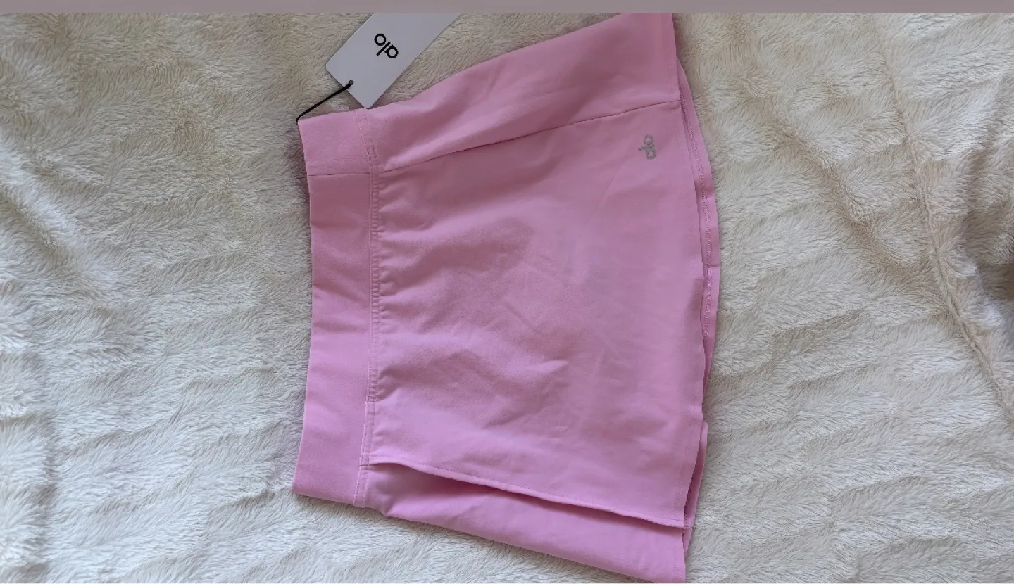 Alo Sweet Pink Backspin Skirt image indicator(2)