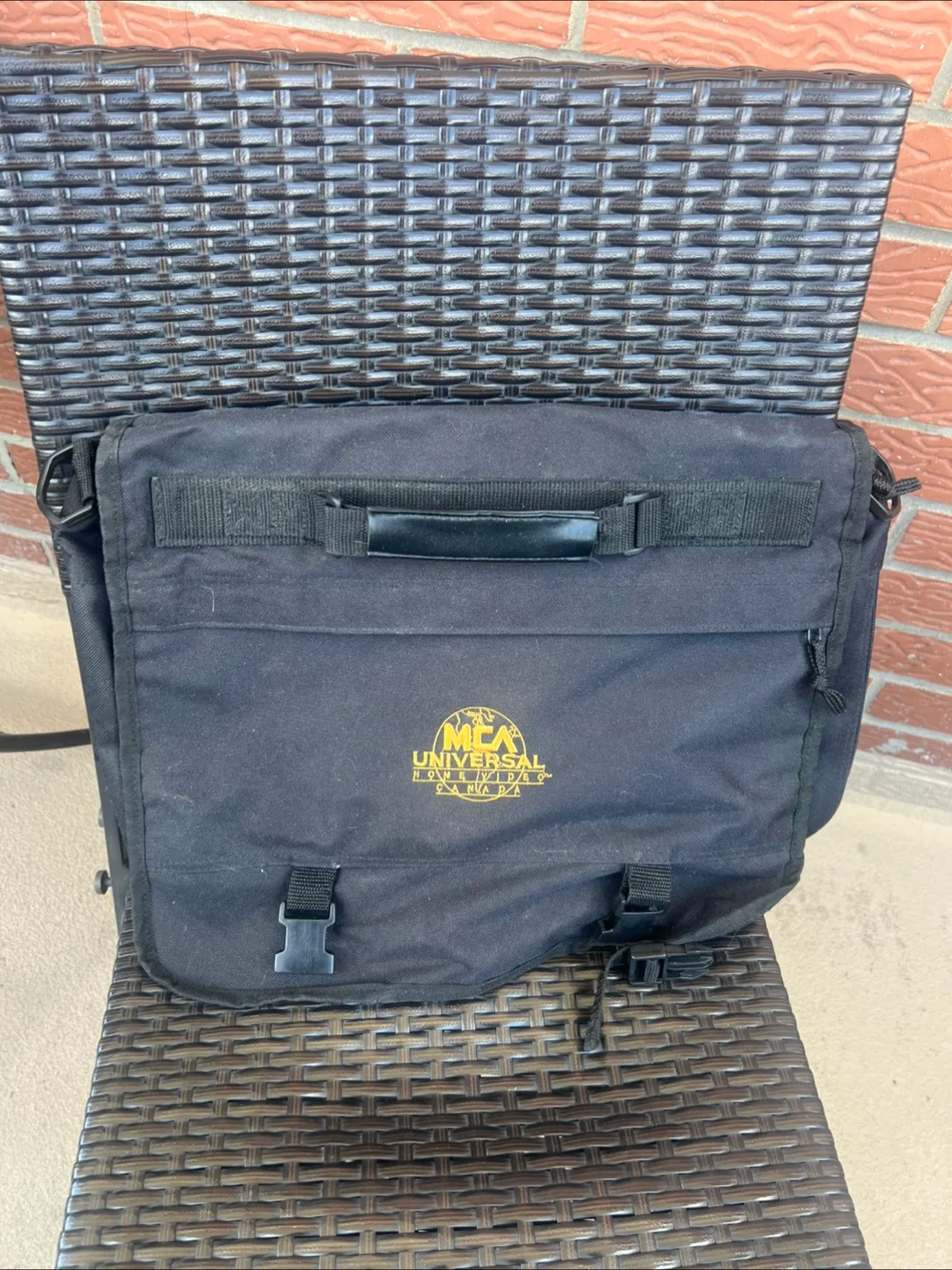 MCA Universal Black Laptop Bag image indicator(3)