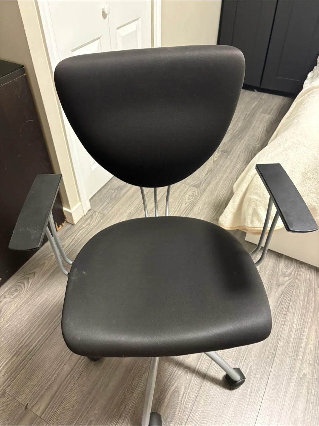 Black Office Chair thumbnail