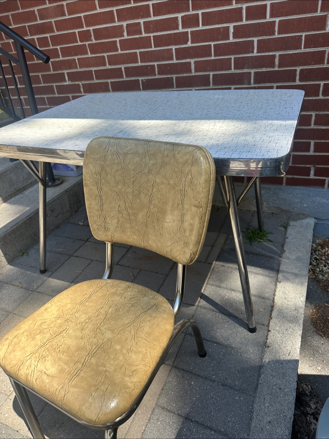 Vintage 1950’s Chrome Retro Table and 6 Chairs - photo 2