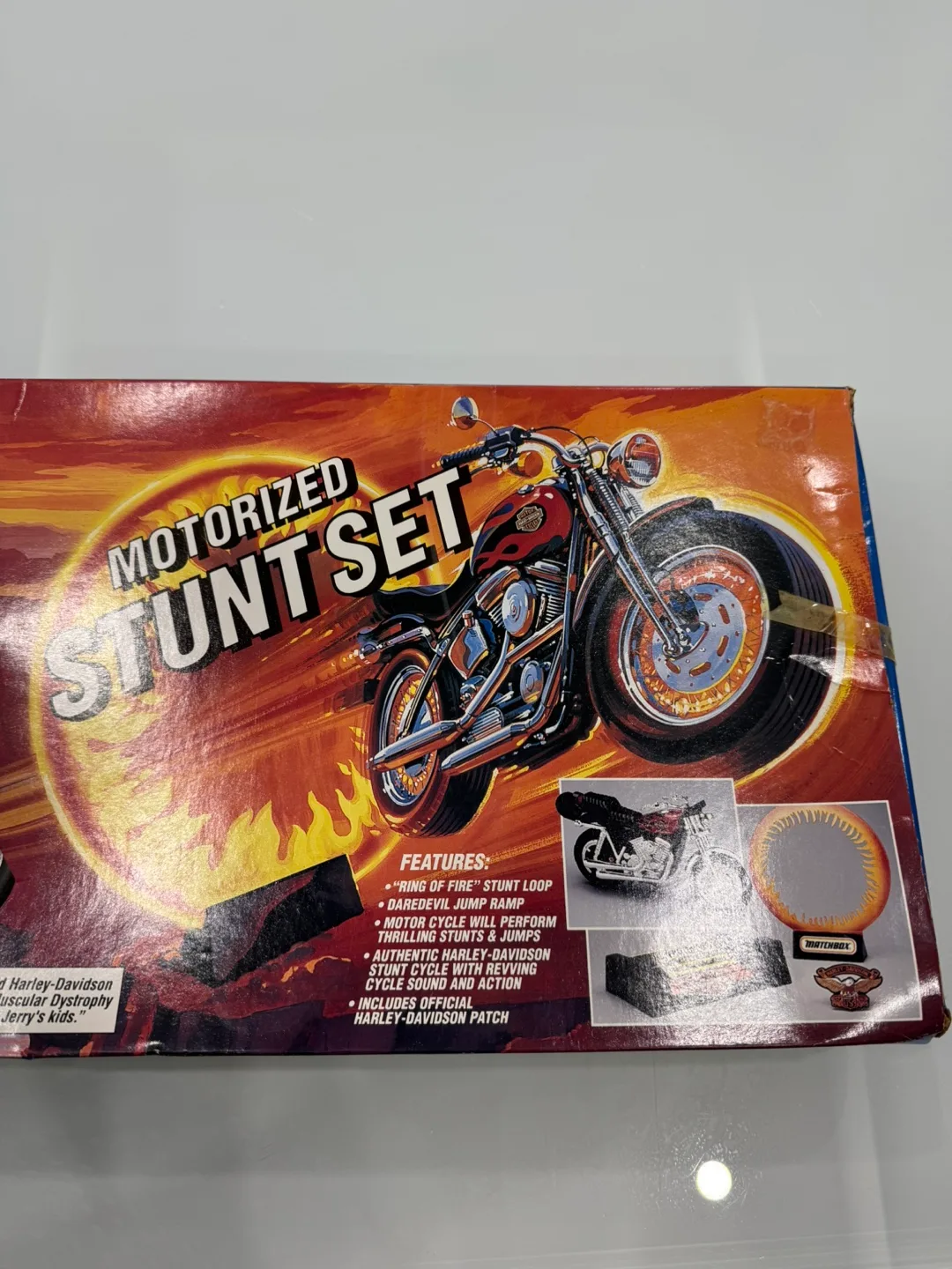 MATCHBOX HARLEY DAVIDSON MOTORIZED STUNT SET 1993 image indicator(3)