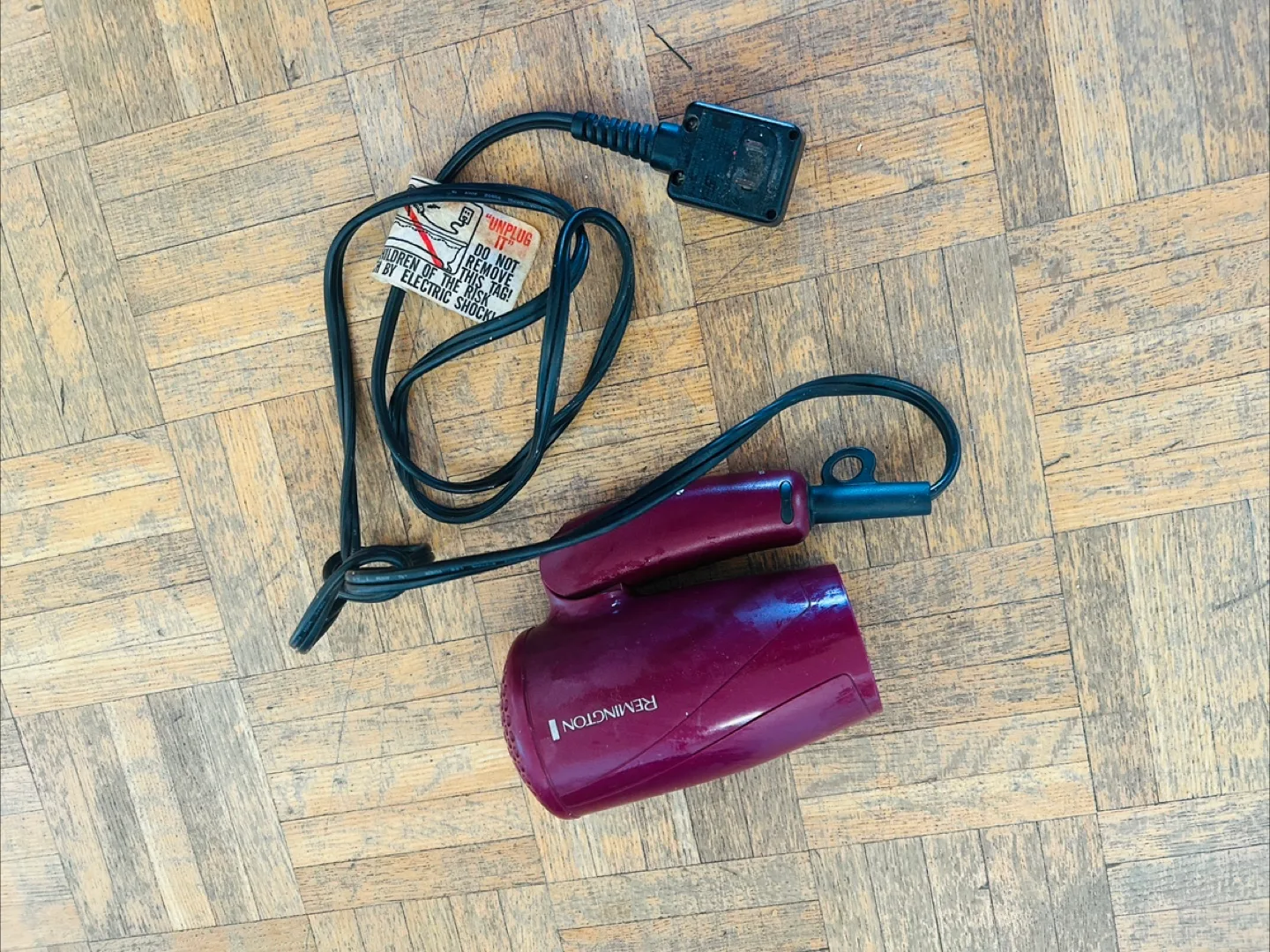 Remington Hair Dryer - Compact & Portable thumbnail