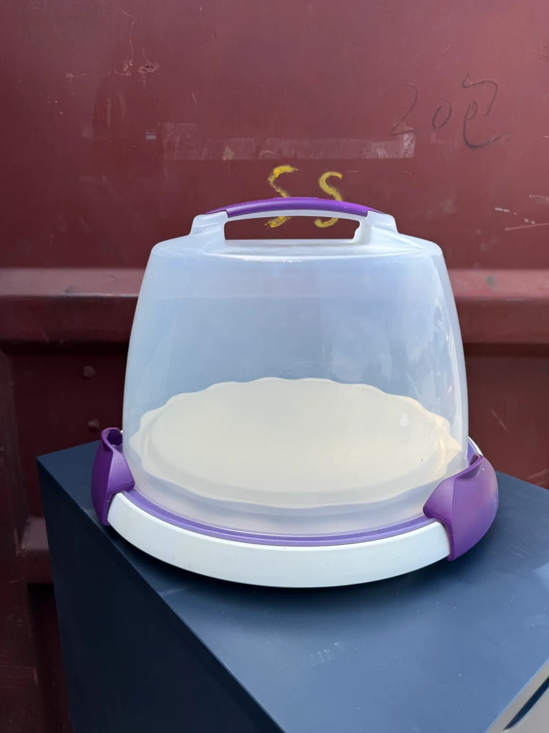 Wilton Cake Carrier thumbnail