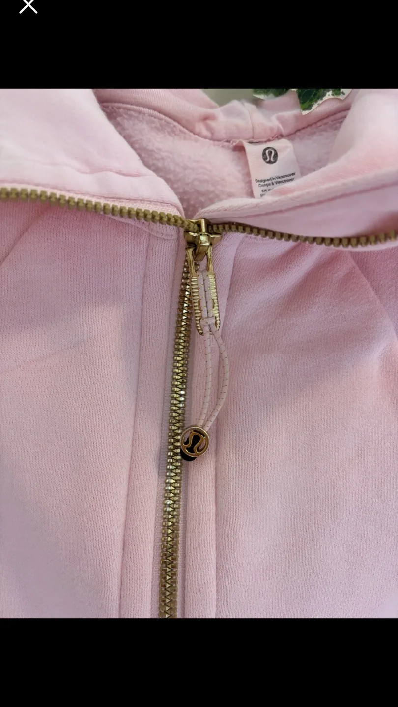 Lululemon Scuba Cropped Hoodie - Strawberry Milkshake and Gold image indicator(5)