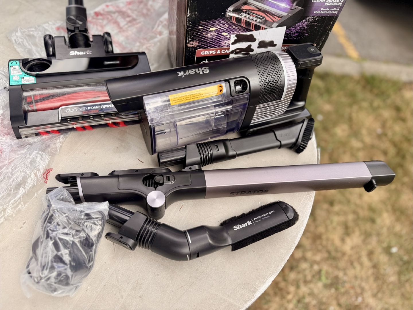 Shark Cordless Stratos Stick Vacuum - Like New! - photo 3