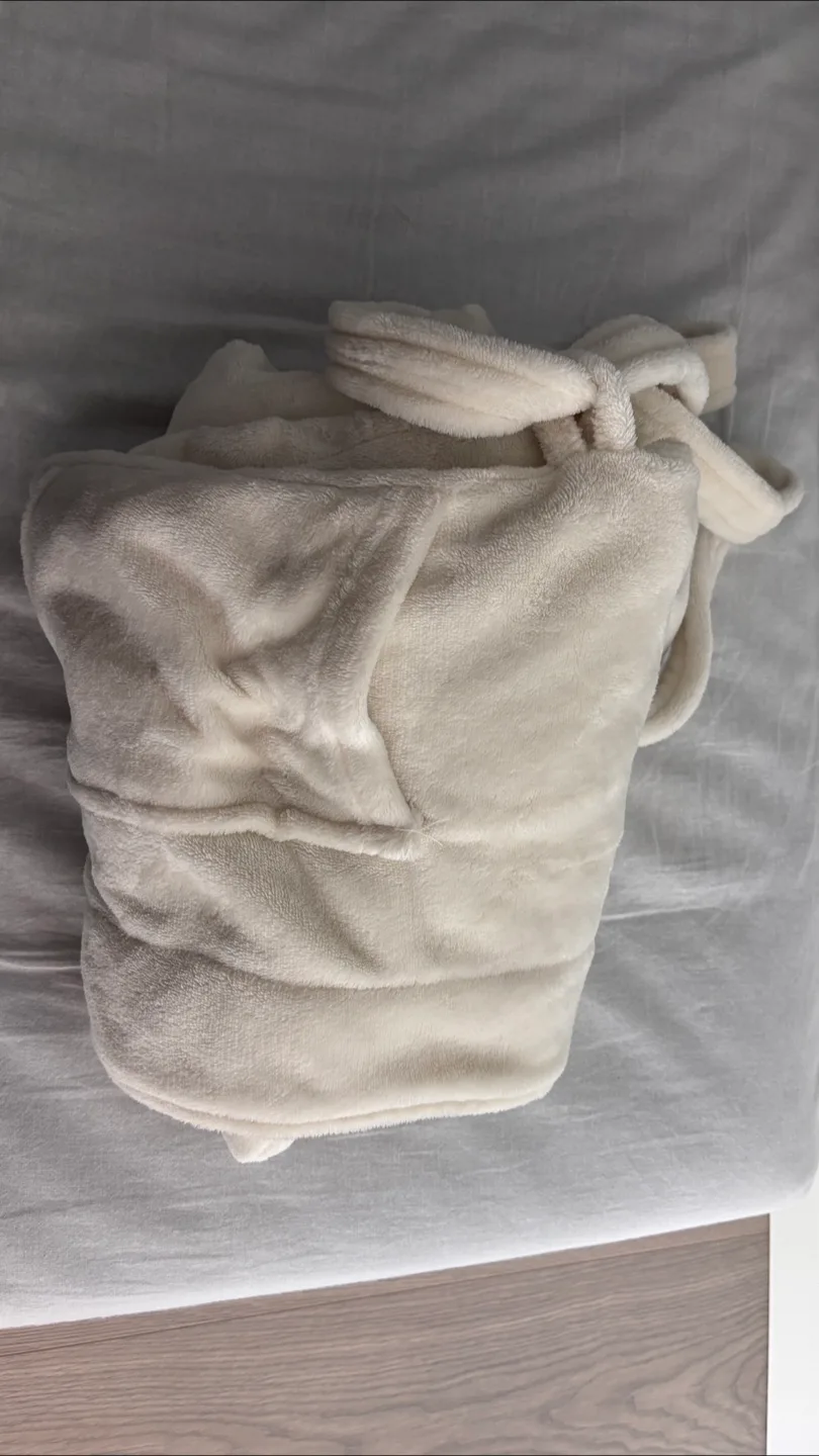 Shower Gown thumbnail