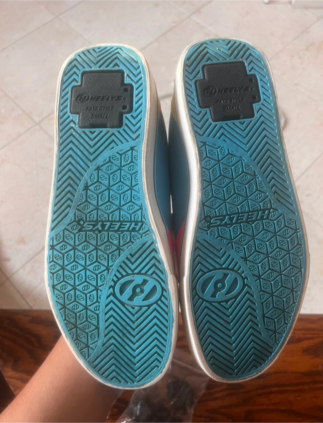 Heelys GR8 Pro / HES10320 Size USA 6 Youth - photo 5