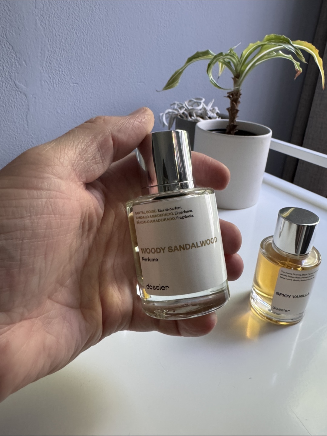 Dossier Powdery Tobacco, Woody Sandalwood, Spicy Vanilla - photo 3