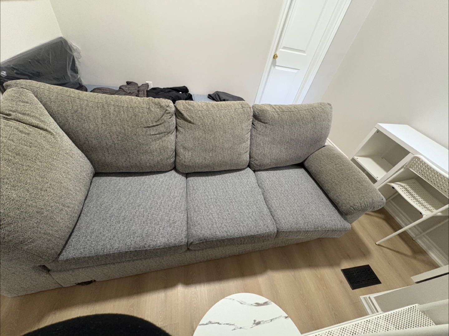 Grey Fabric Sofa - Comfy & Stylish - photo 3