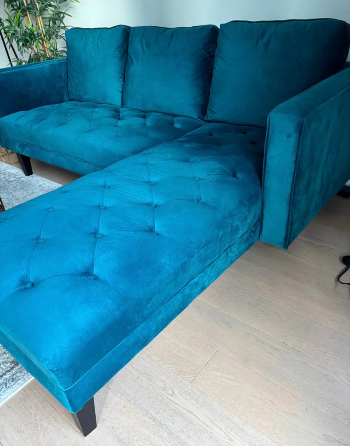 Teal Blue Velvet Sectional Sofa / couch image indicator(2)