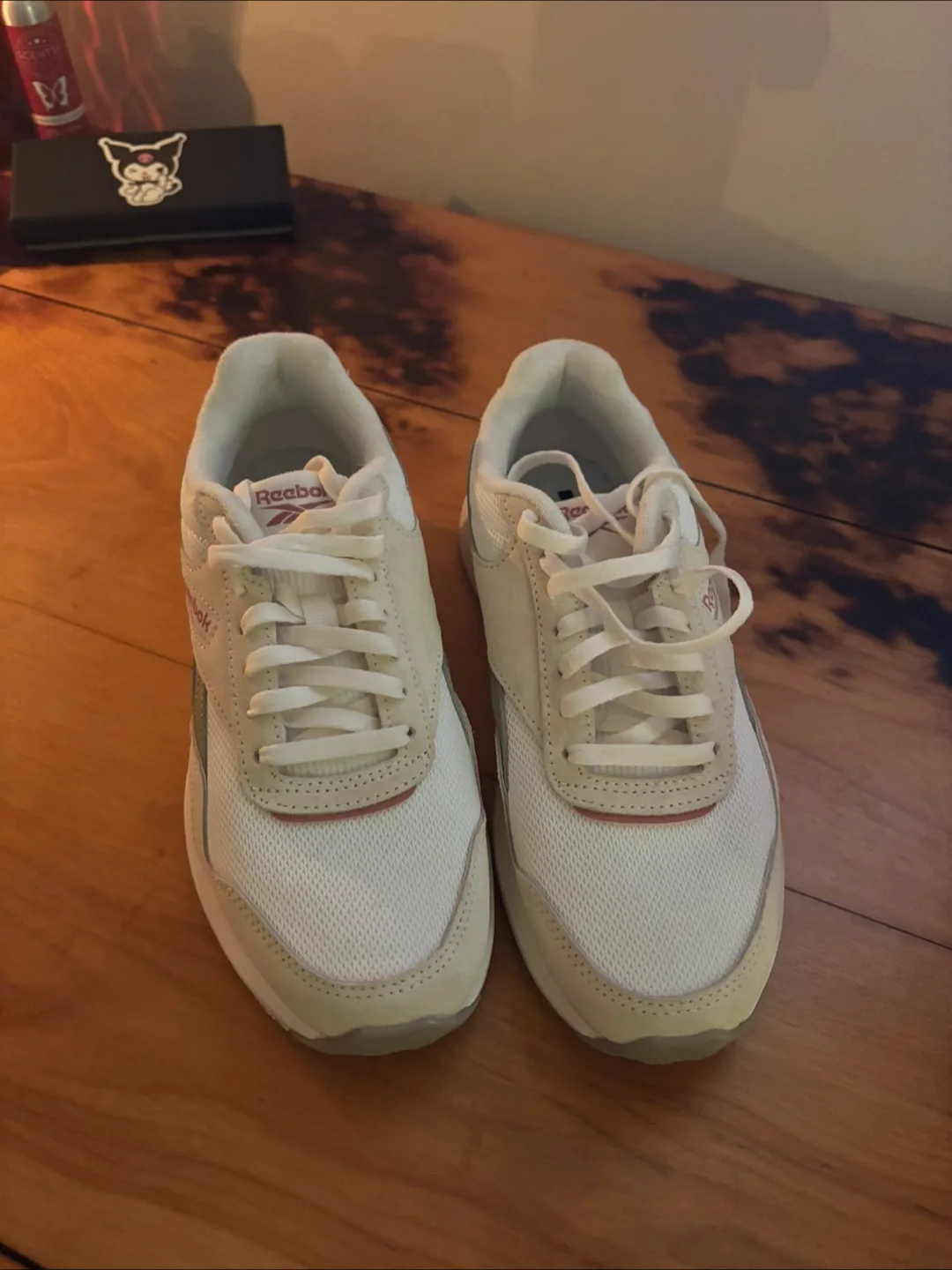Reebok Lux Comfort Women's Size 7 thumbnail