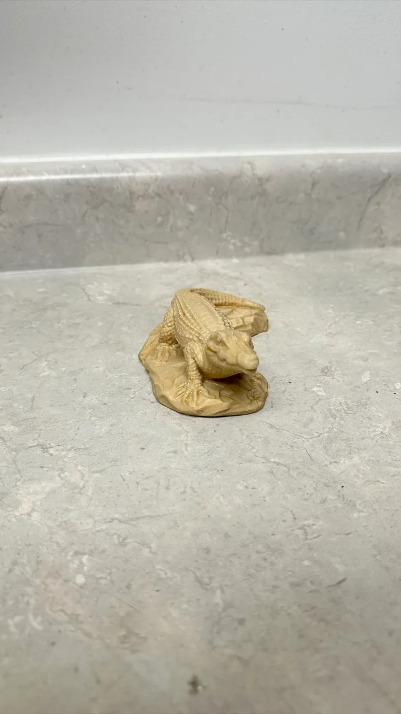 Detailed Alligator Reptile Decor Figurine thumbnail