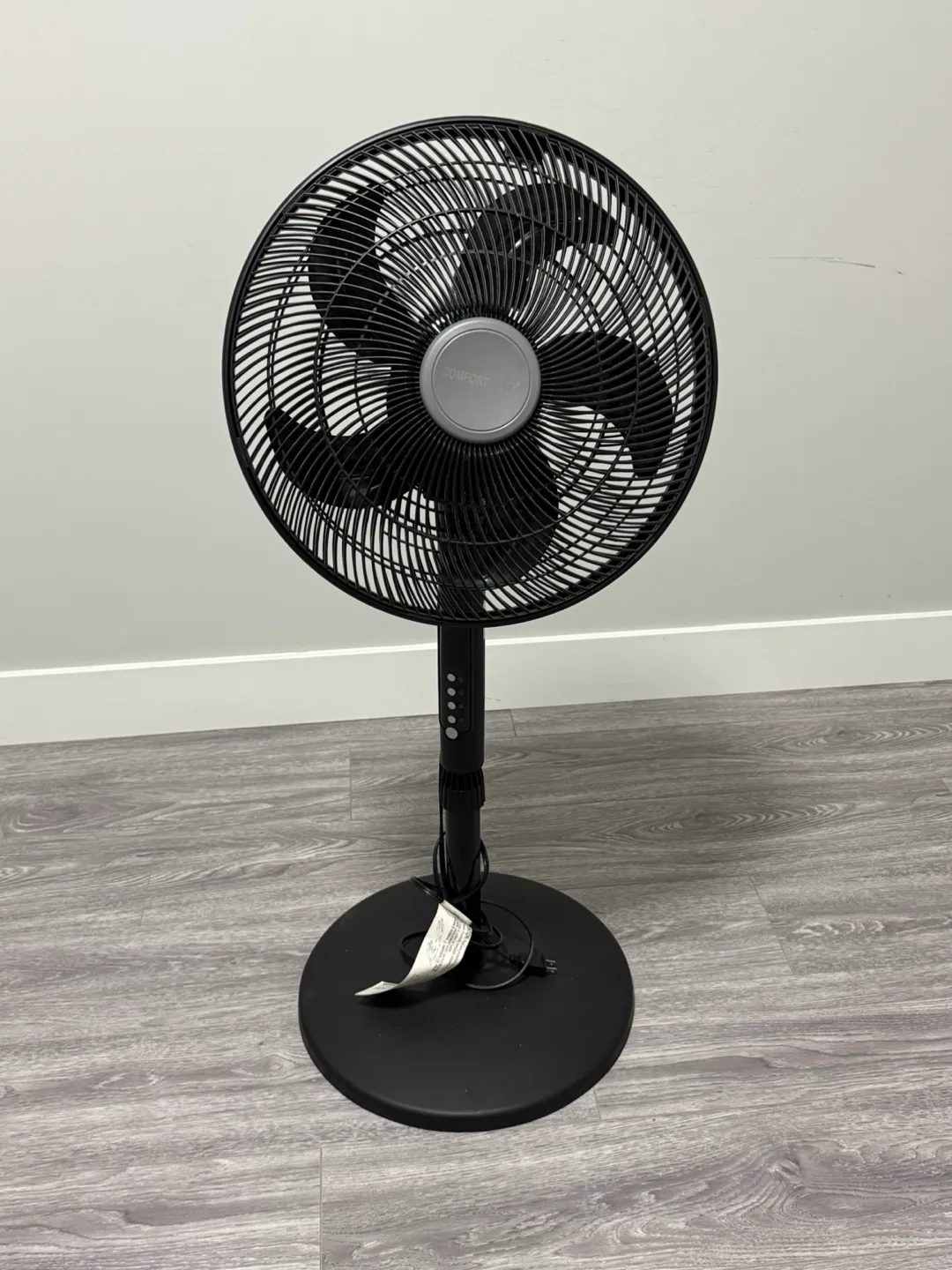 🇨🇦Comfort Zone Black Oscillating Pedestal Fan thumbnail