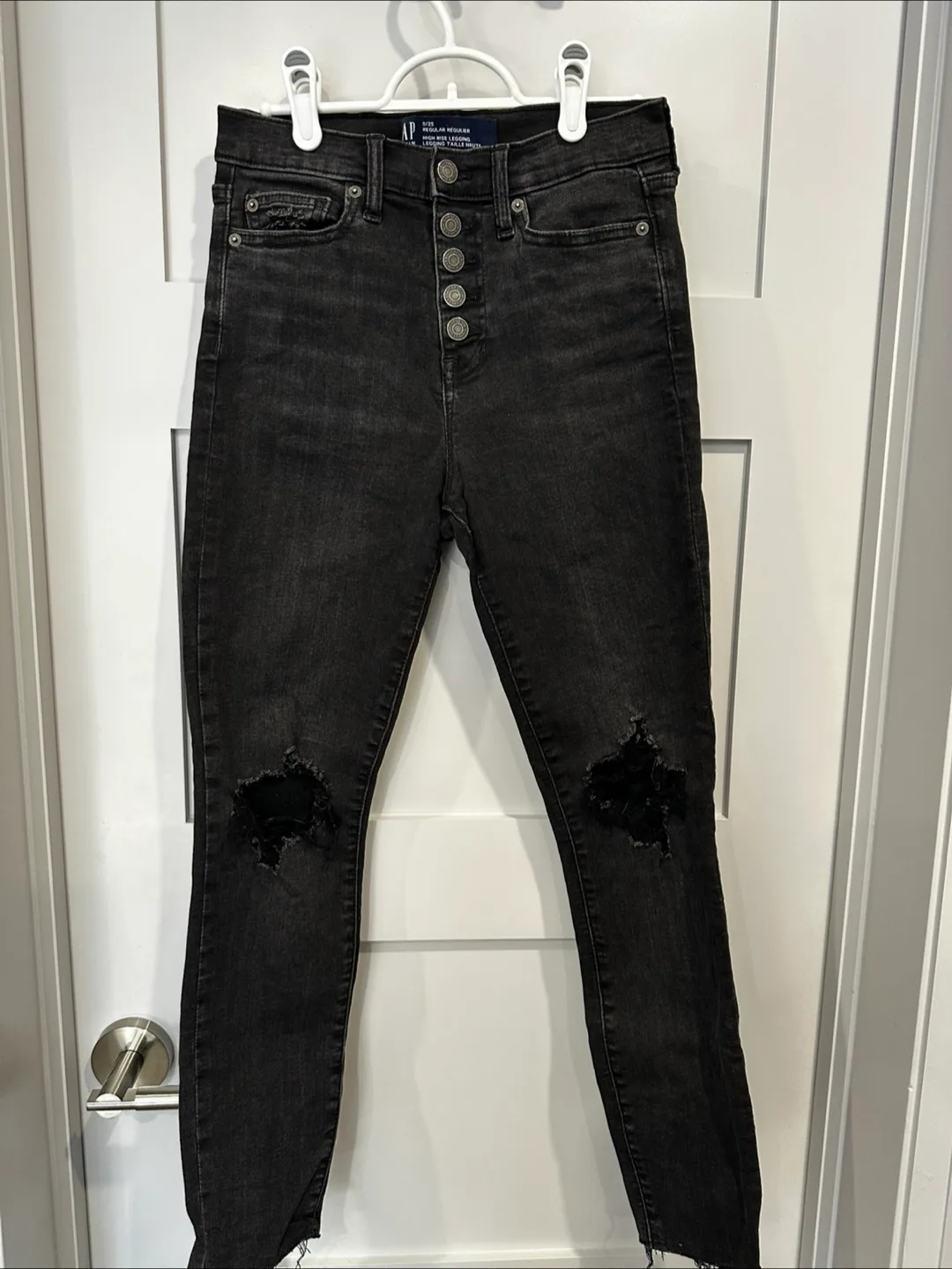 GAP High Rise Legging Jeans - Size 0/25 thumbnail