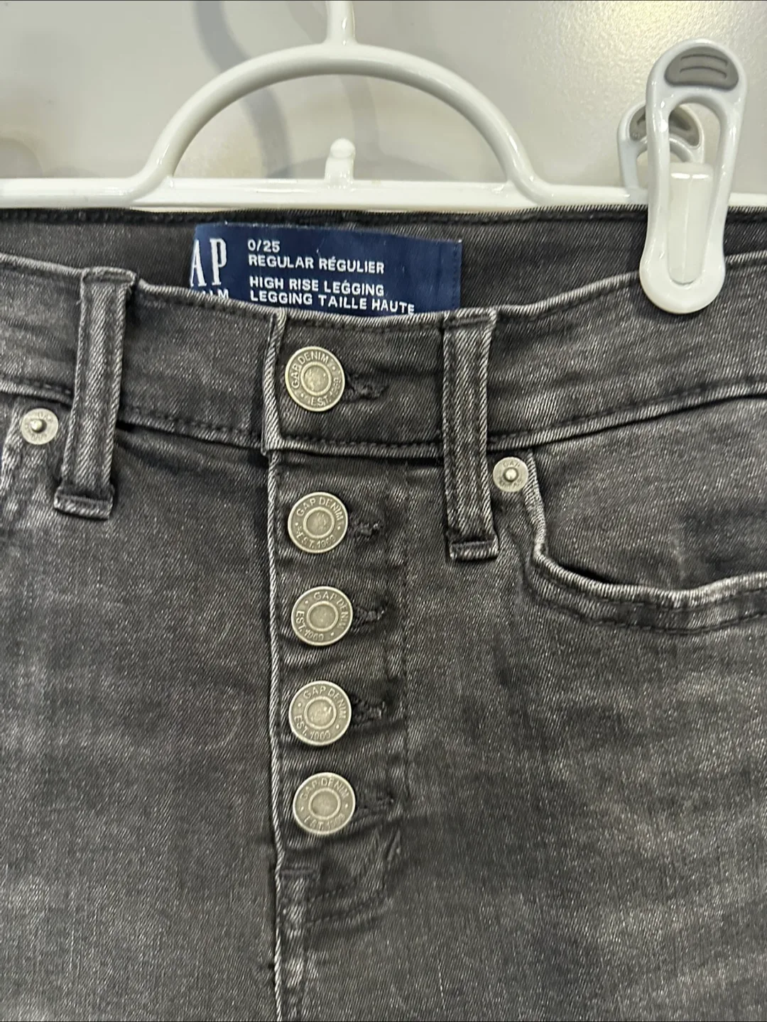 GAP High Rise Legging Jeans - Size 0/25 image indicator(2)