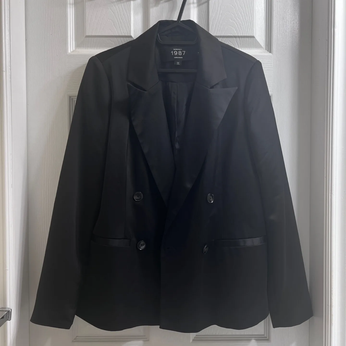 VERO MODA Double Breasted Button Up Power Black Satin Blazer thumbnail
