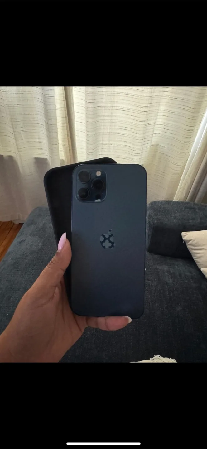 SALE - iPhone 12 Pro Max image indicator(2)