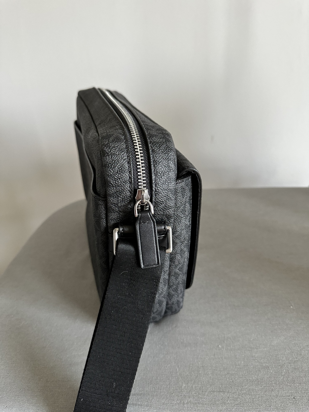 Michael Kors Crossbody Bag - photo 3