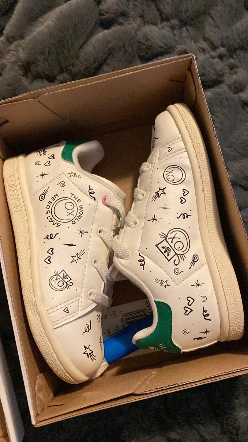 “LIMITED EDITION “ Adidas Stan Smith EL I Sneakers - Size 7K image indicator(7)