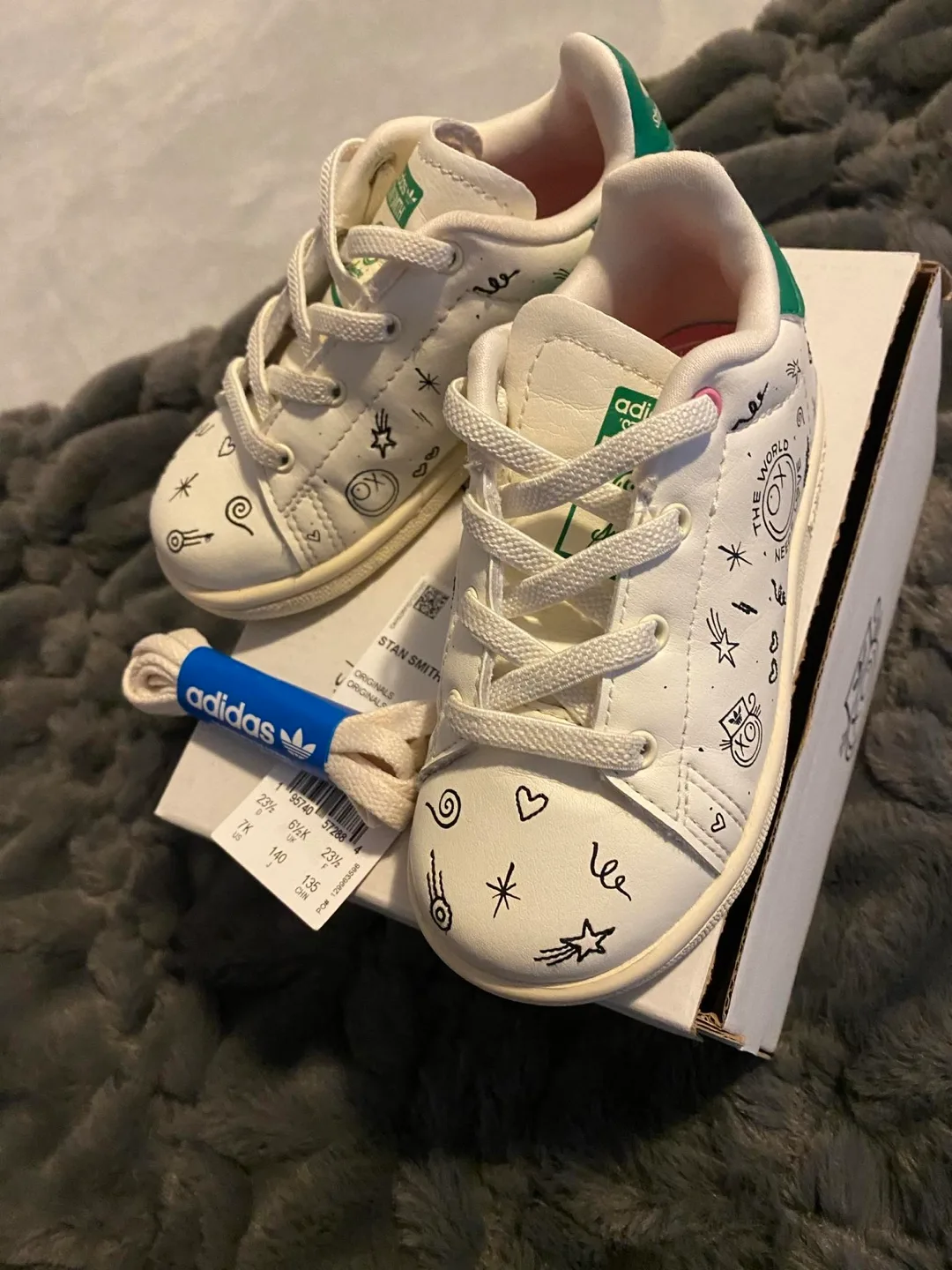 “LIMITED EDITION “ Adidas Stan Smith EL I Sneakers - Size 7K image indicator(6)