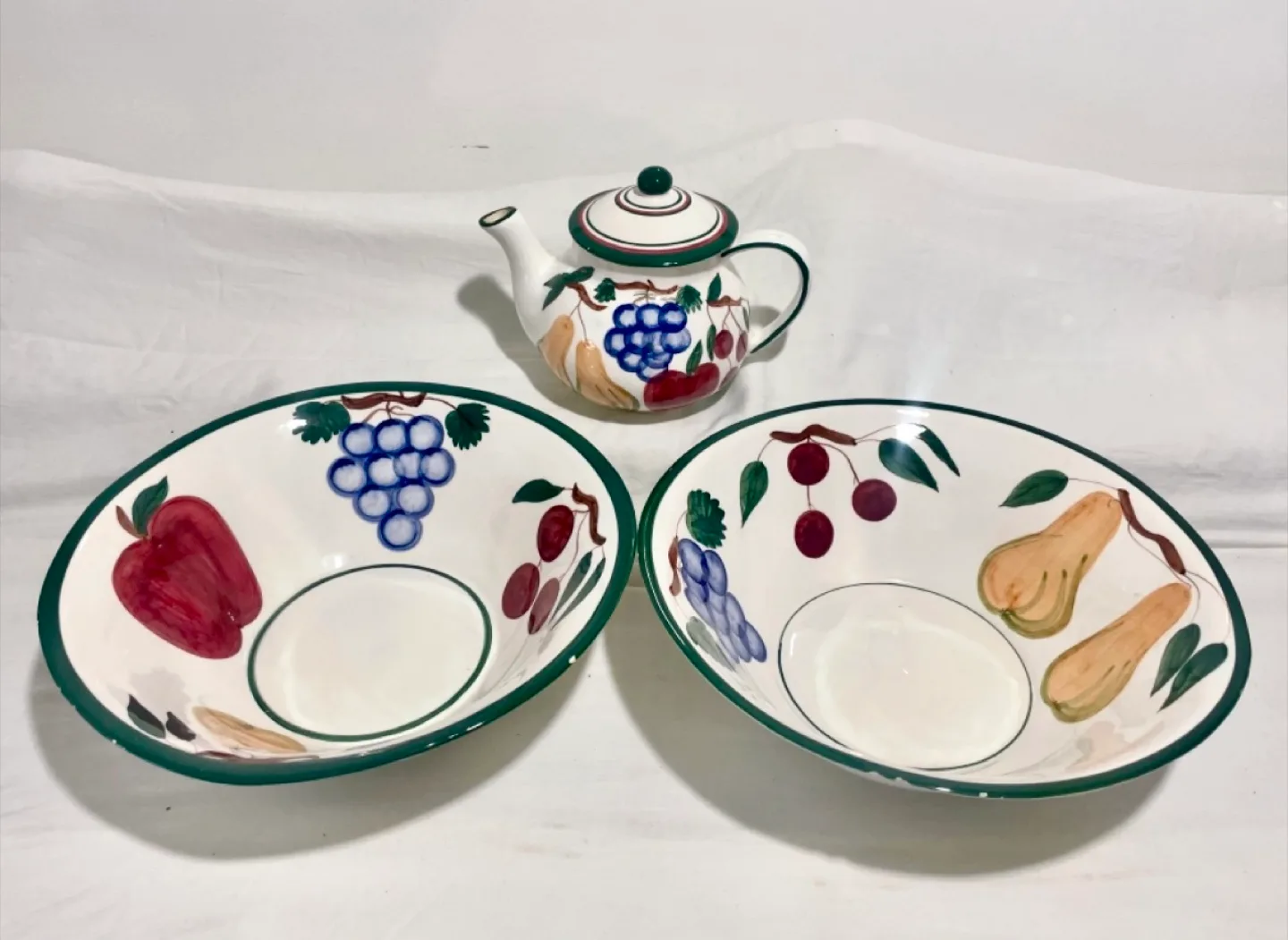 Hand painted Teapot & Bowls Set thumbnail
