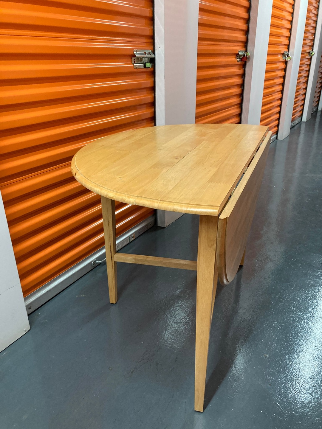 Round Drop Leaf Table - Light Wood - photo 4