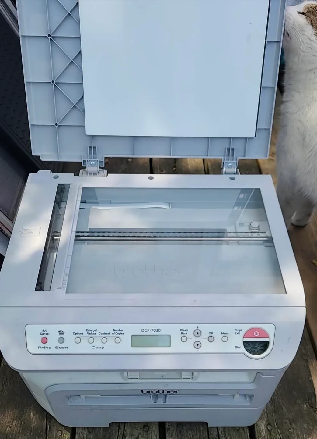 Brother DCP-7030 All-in-One Laser Printer image indicator(2)