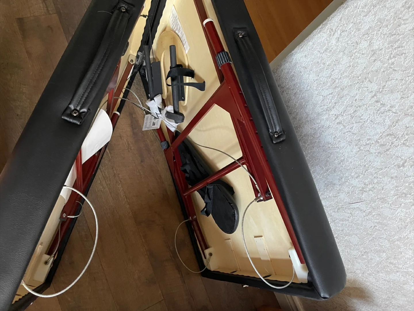 Portable Massage Table - Black image indicator(3)