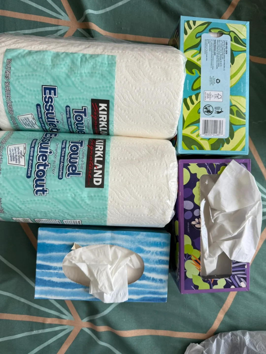 NEED GONE BY JULY 8 - Paper Towels & Tissue Box Bundle thumbnail