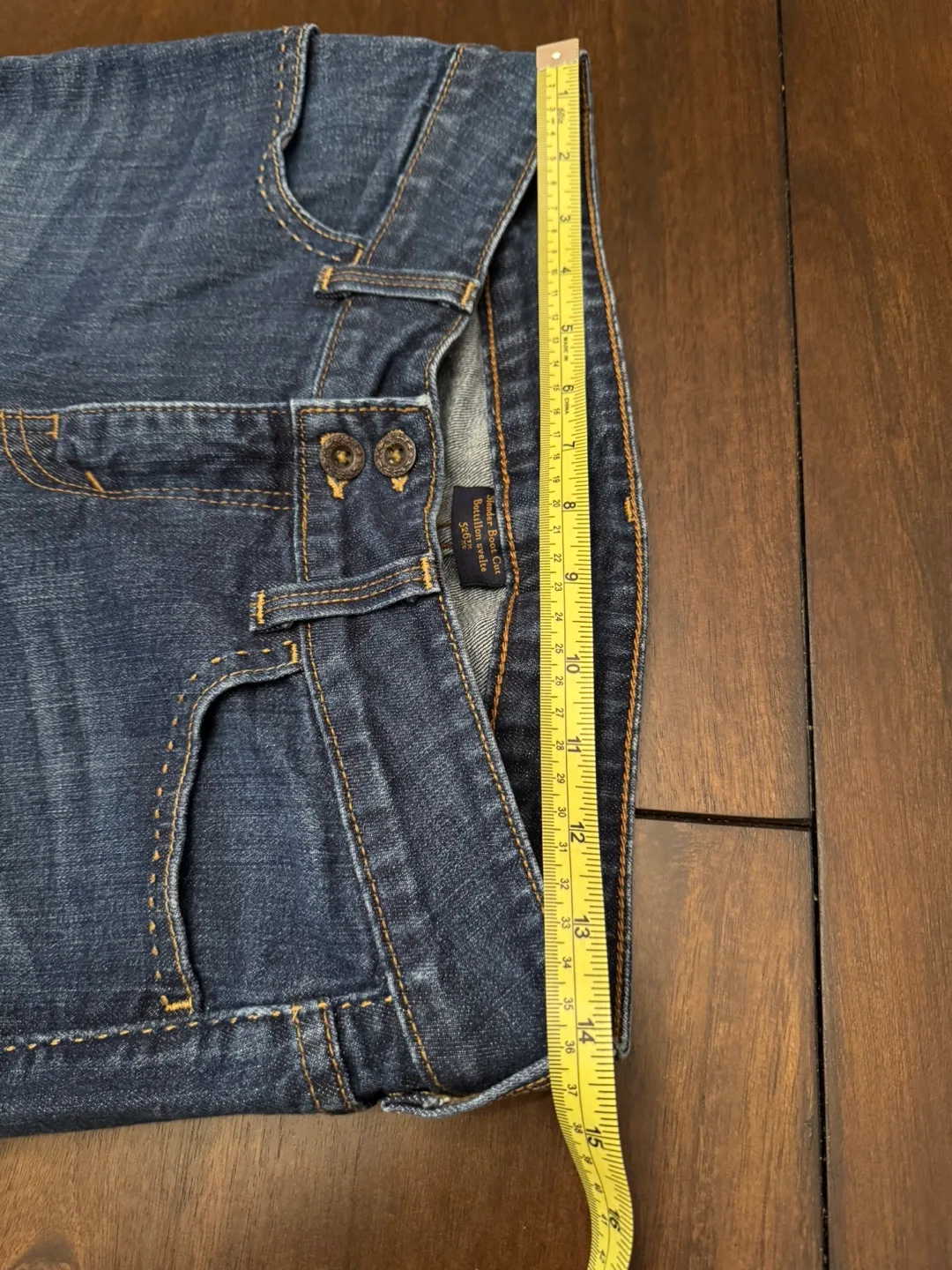 🇨🇦Levi's Slender Boot Cut Jeans Size 6 image indicator(3)