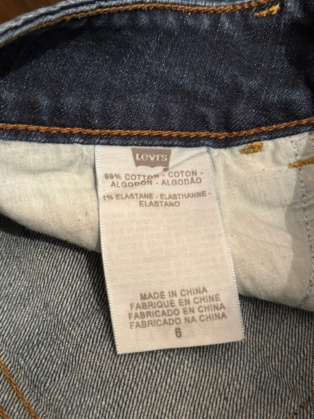🇨🇦Levi's Slender Boot Cut Jeans Size 6 image indicator(4)