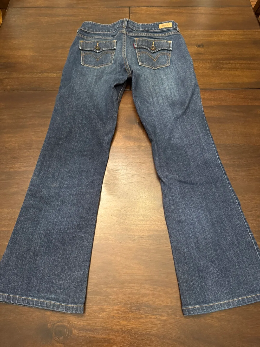 🇨🇦Levi's Slender Boot Cut Jeans Size 6 image indicator(7)