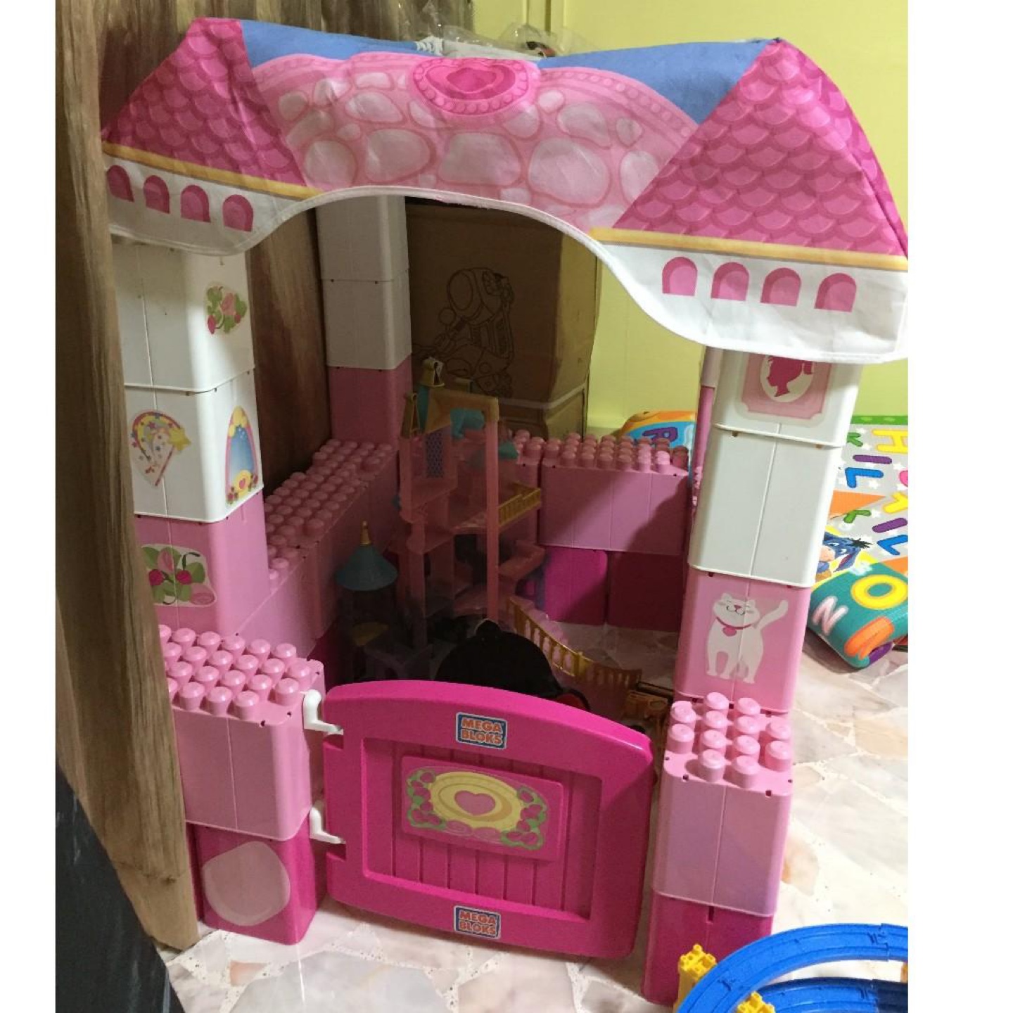 Mega Bloks Pink Princess Castle PlayHouse - photo 4