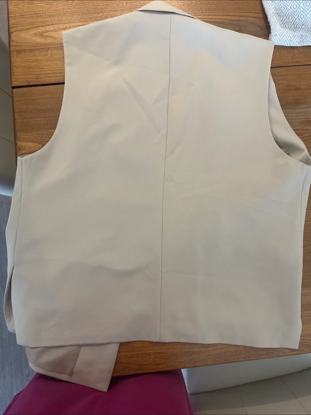 Aware by Vero Moda Vest - Size US 8 image indicator(3)