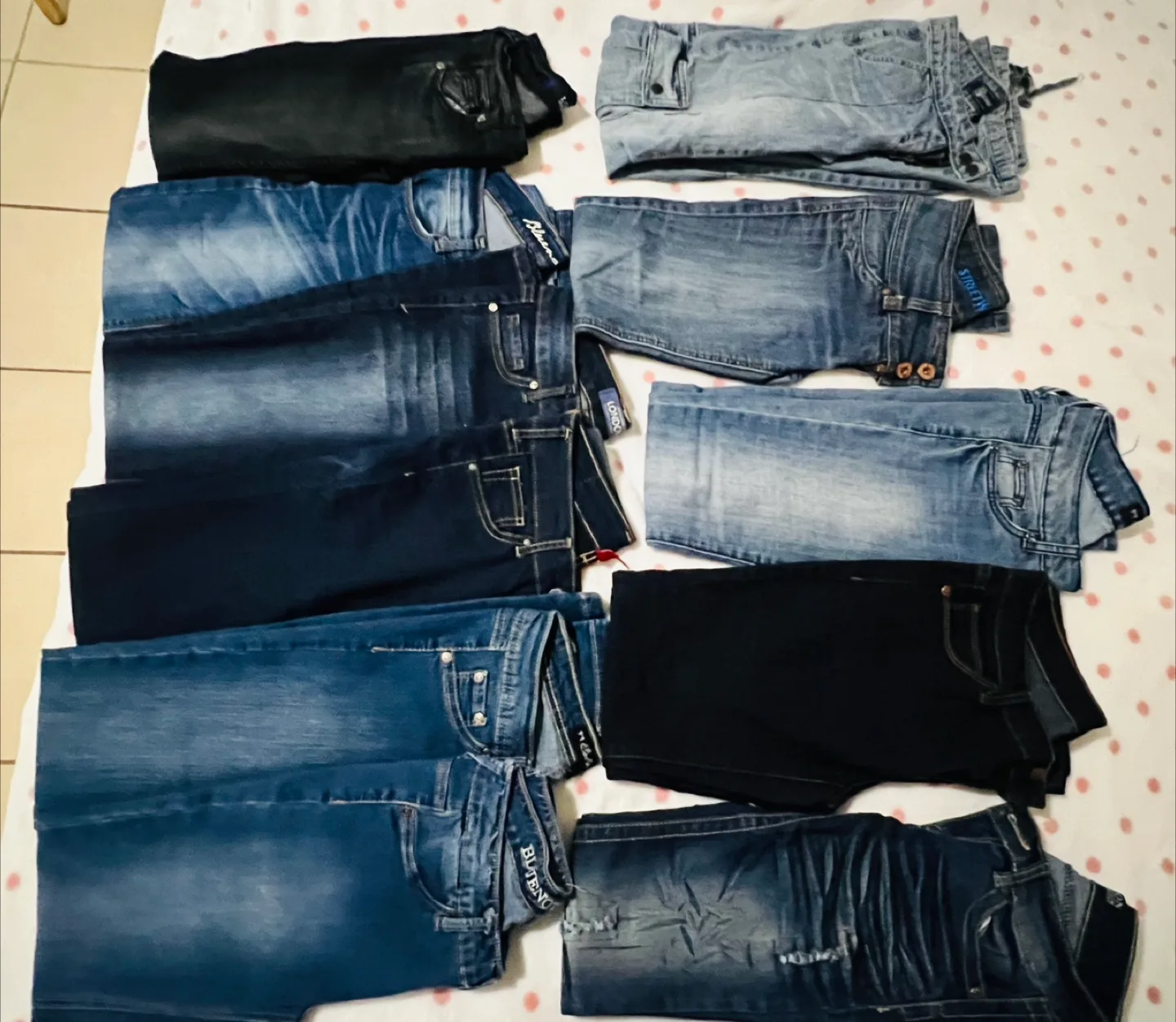 Assorted Women's Jeans - Various Sizes & Styles thumbnail
