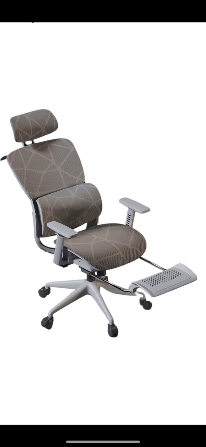 Ergonomic Mesh Office Chair - Like New!