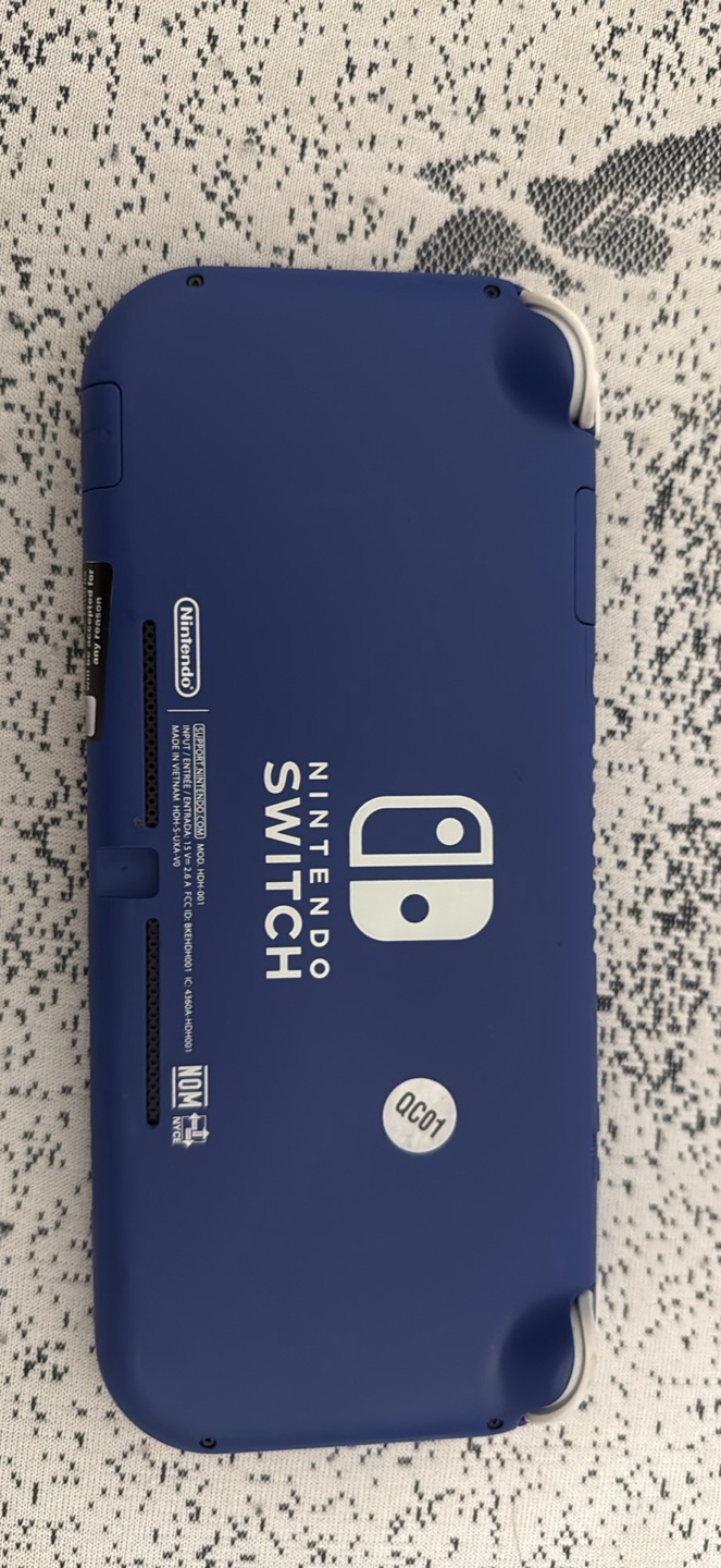 Nintendo Switch Lite (Blue) with Insignia Case - photo 2
