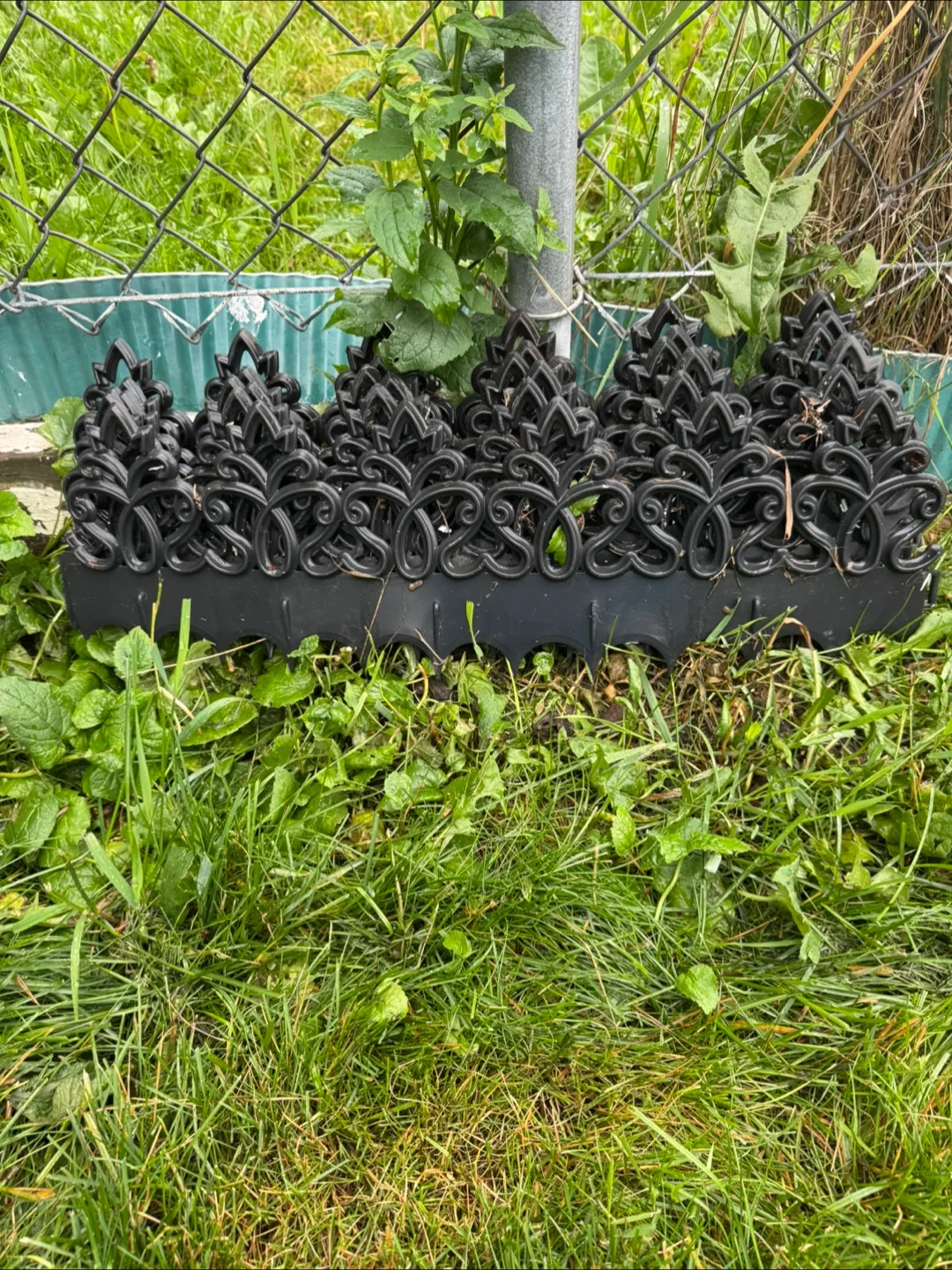 Black Garden Border Edging thumbnail