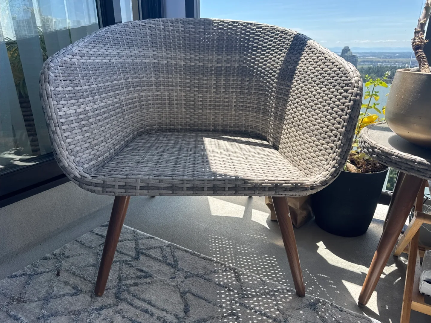 Wicker Patio Chair with Cushion image indicator(2)