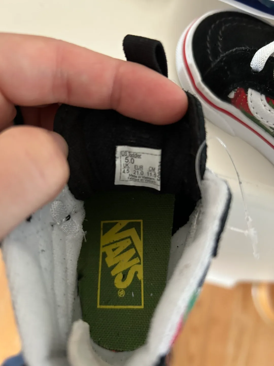 Vans Toddler Sk8-Hi Zip Shoes - Size 5 image indicator(3)