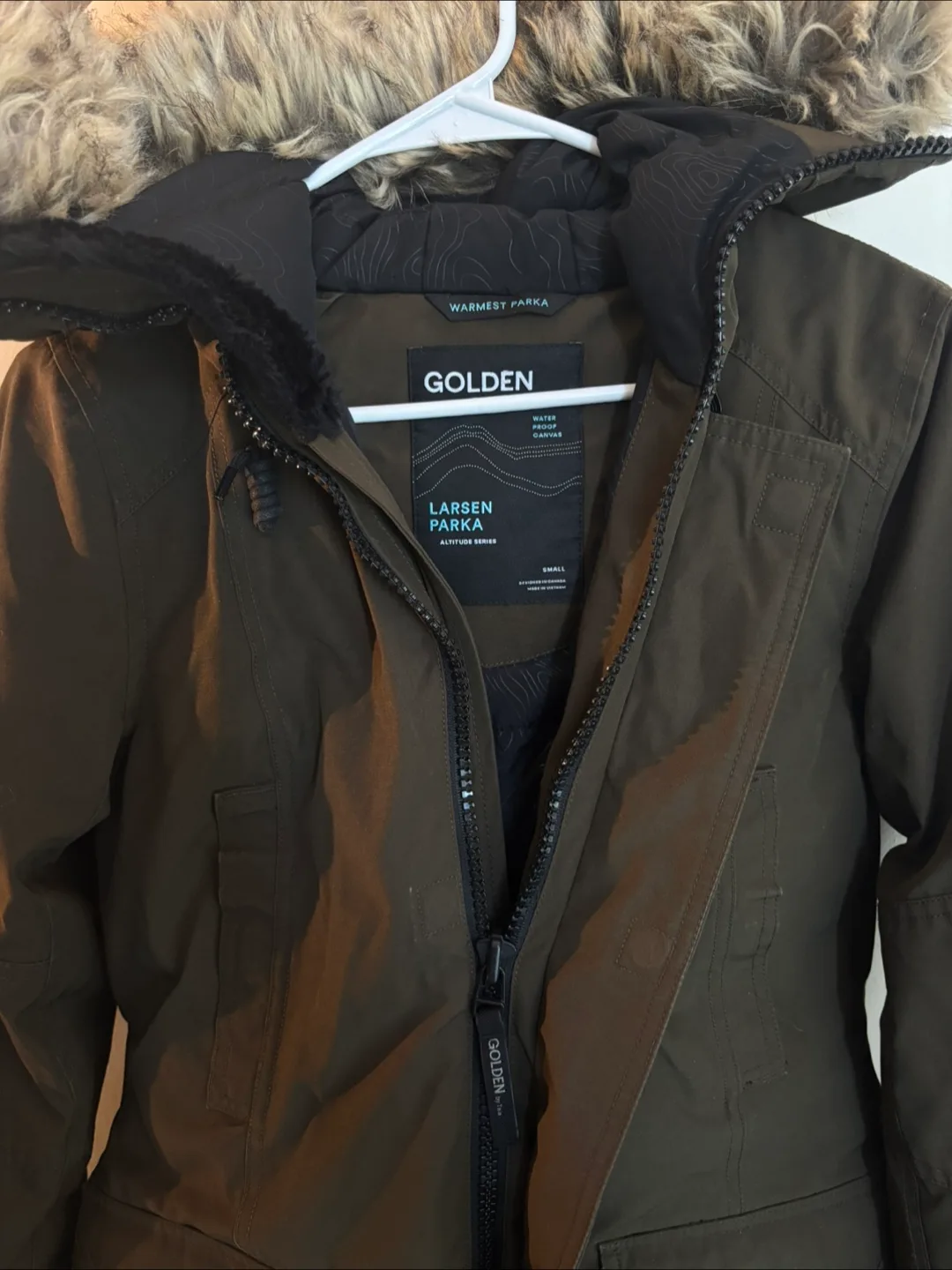 Aritzia TNA Golden Larsen Parka - Khaki thumbnail