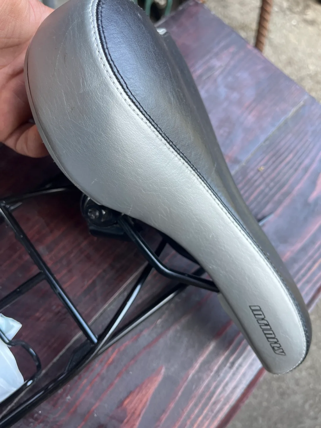 Iberia bicycle rack and seat image indicator(2)