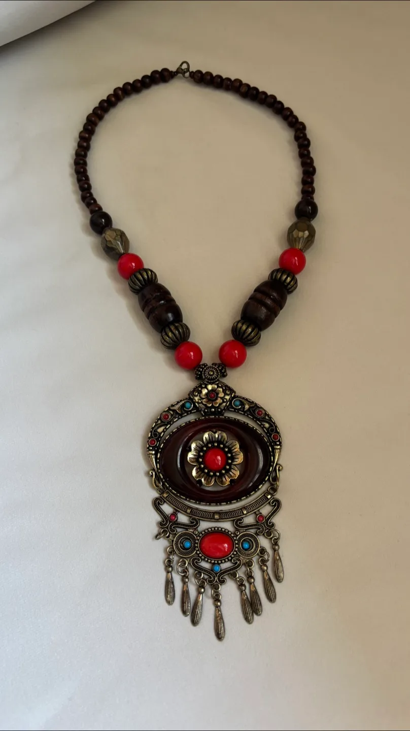 Stone Necklace thumbnail