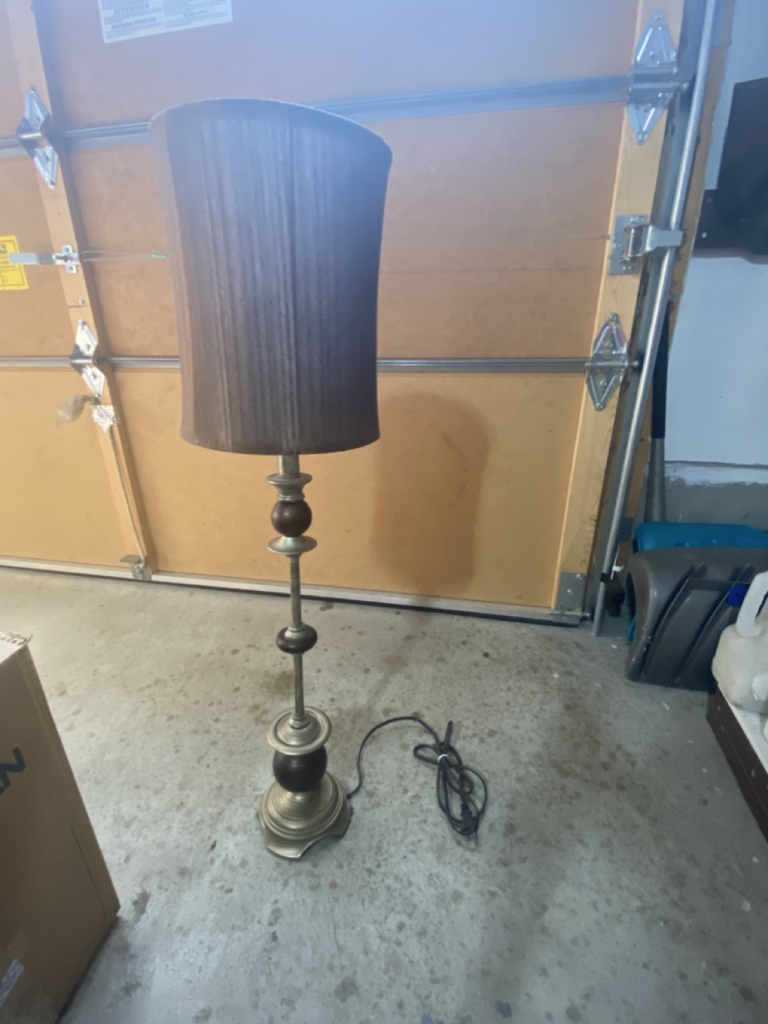 Vintage-Style Lamp