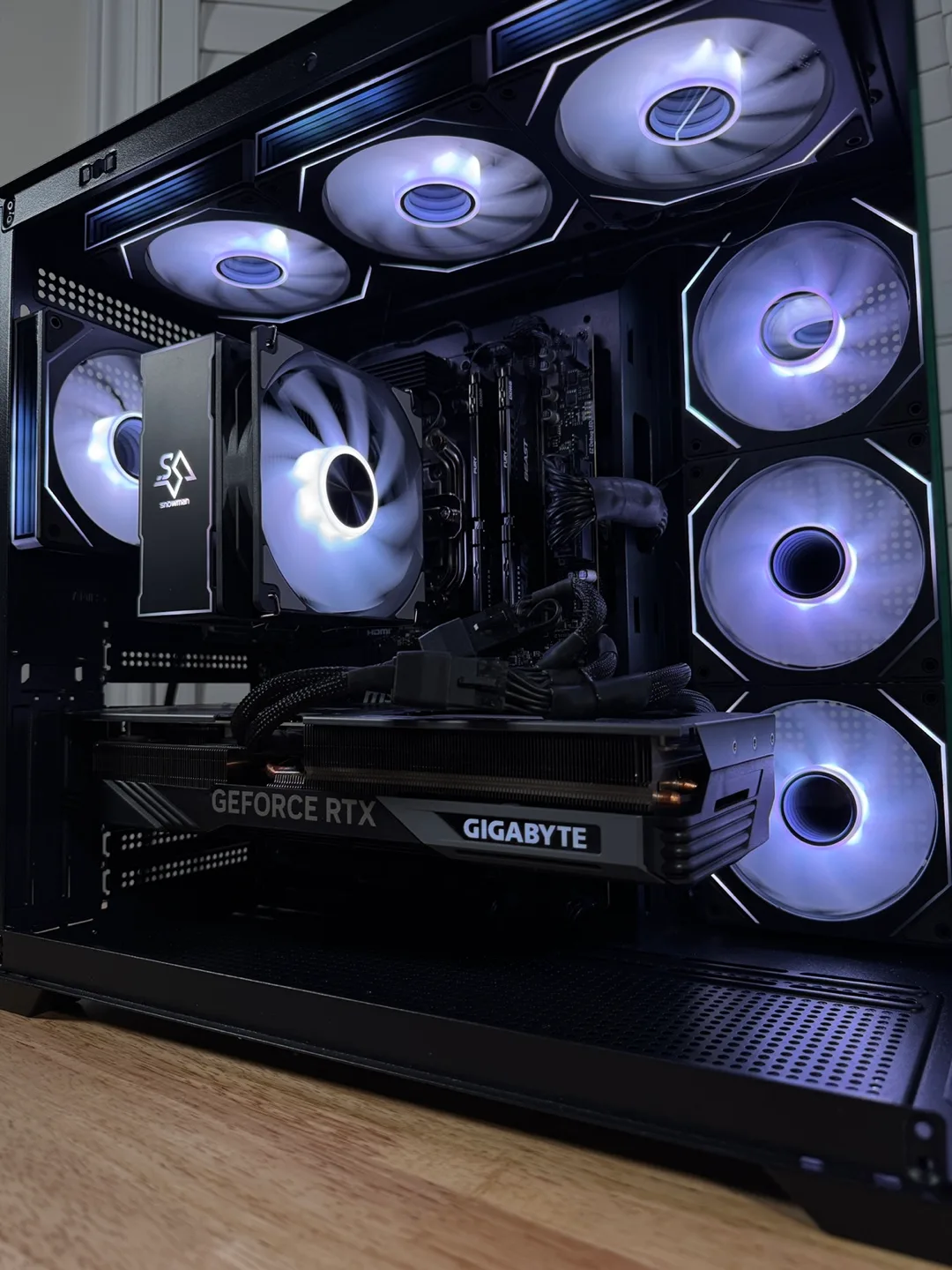 RTX 4070 TI | Ryzen 7700x | 32gb ram | 1TB SSD GAMING PC thumbnail
