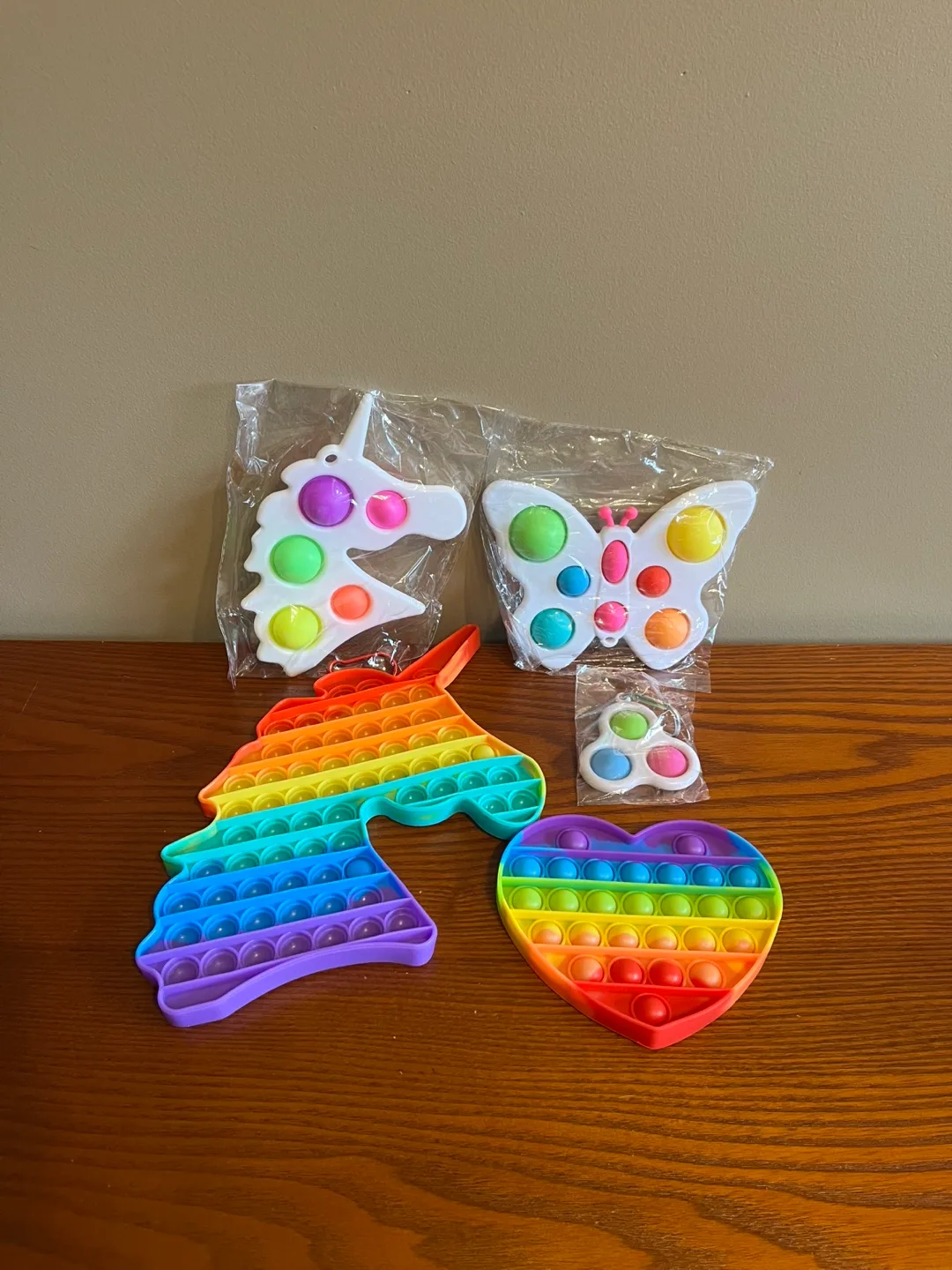 5 ASSORTED FIDGET POP IT SENSORY TOYS thumbnail