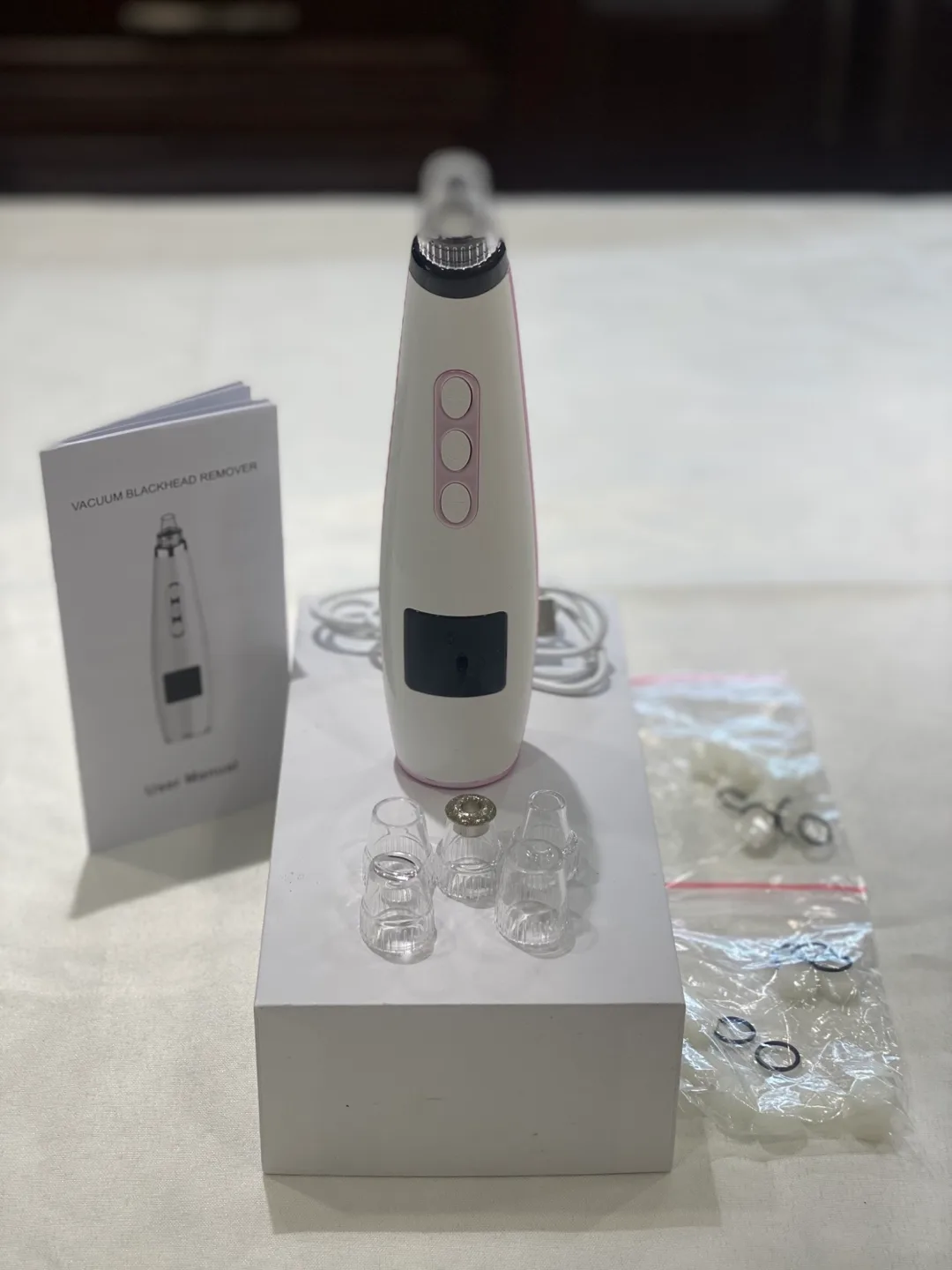 Vacuum Blackhead Remover with Box image indicator(2)