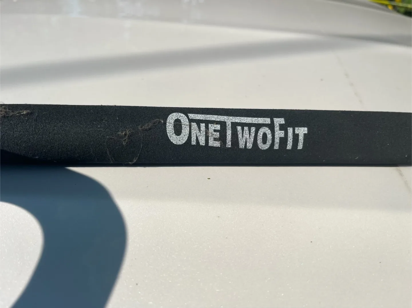 ONETWOFIT Doorway Pull Up Bar thumbnail